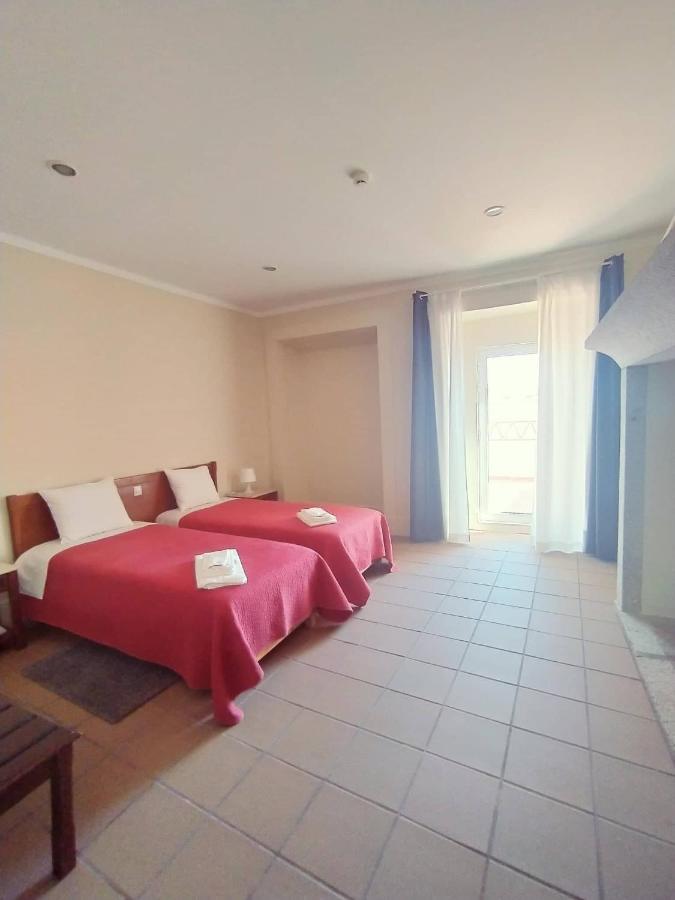 Hotel Residencia D'Atalaia Fronteira Esterno foto